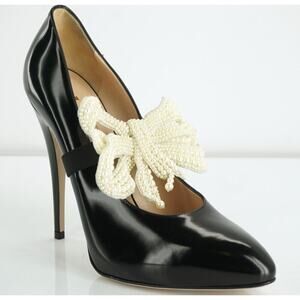 Gucci Black Elaisa Pearly Bow 110MM Shiny Leather Pumps Size 38 NIB  Pointy